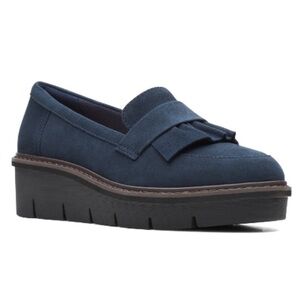 CLARKS WOMEN COLLECTION AIRABELL SLIP ON LOAFERS